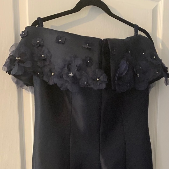 Mother of the Bride Dress - Picture 3 of 4